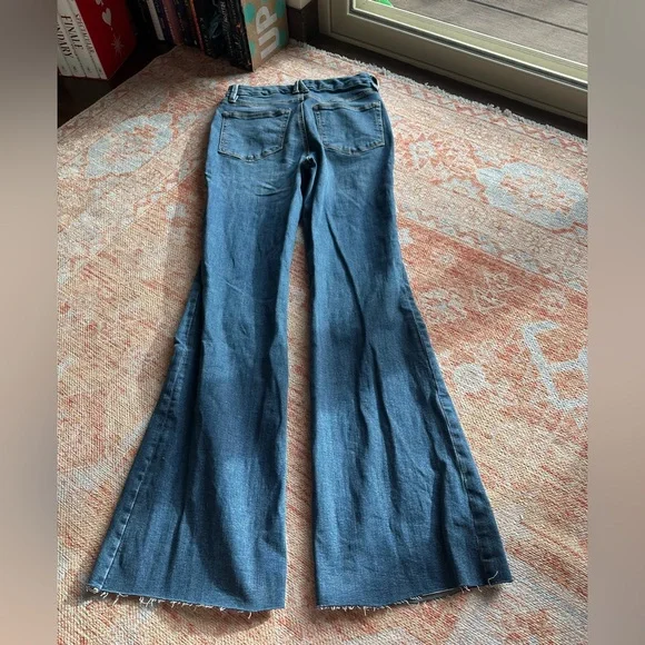 Good American Soft Tech Good Standard Kick Flare Jeans GLF873TE blue 004 4/27 - Picture 9 of 10